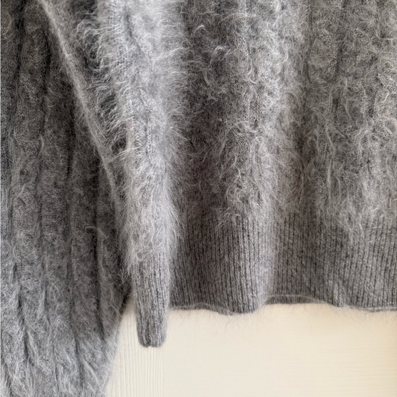 J.crew Brushed Cashmere cable-knit sweater in grey - Picture 8 of 9